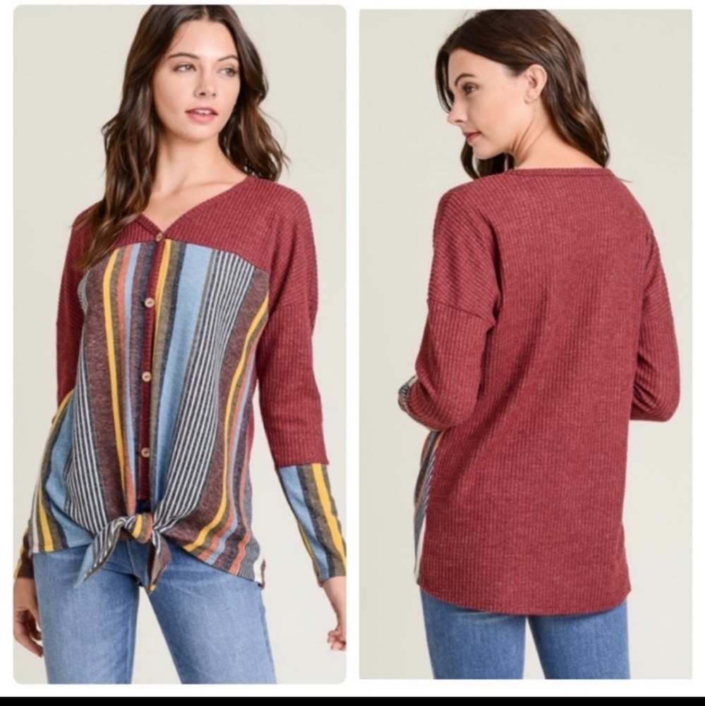 Contrast V neck button front top - Picture 1 of 6